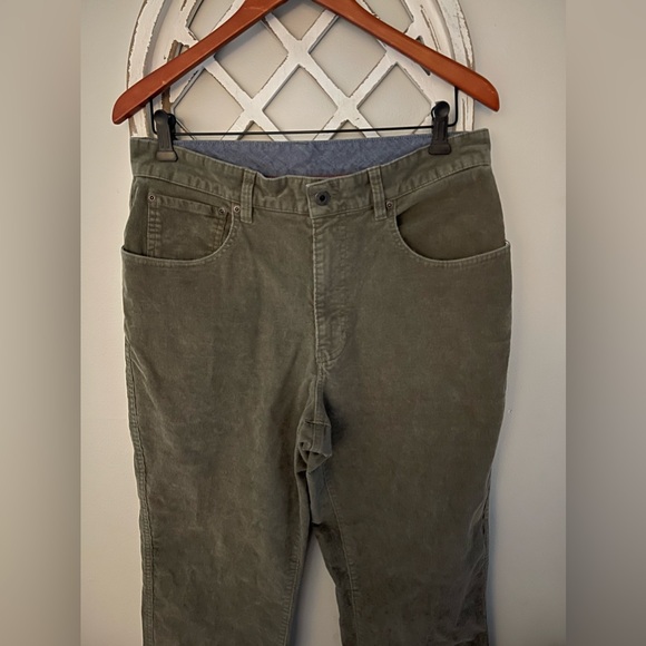 LL Bean Natural Fit Corduroy Pants In Green/Gray Size 32 x 32 - Picture 3 of 15